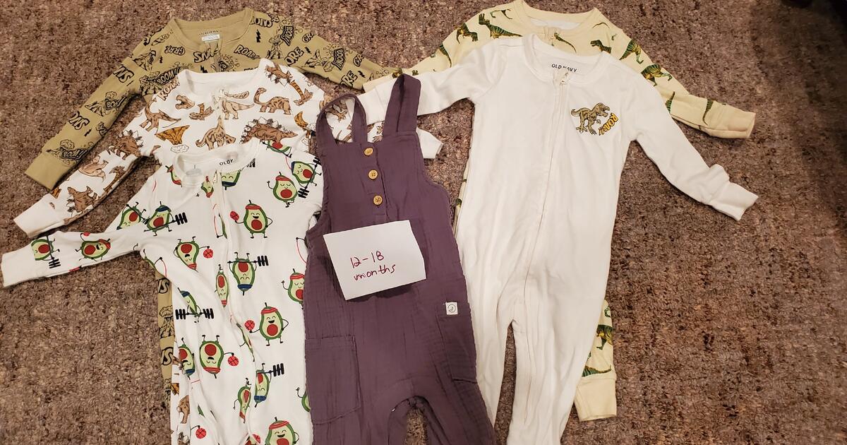 1218 month pajamas and one pair overalls for 15 in Petaluma, CA
