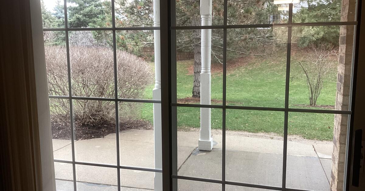 CONDO FOR SALE. OPEN HOUSE SUNDAY, MAY 5TH. 230 400 for 173900 in