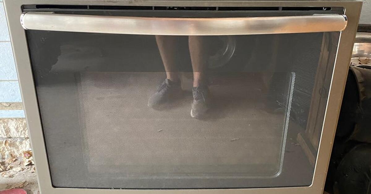 GE Adora Range 5 burner for 245 in Boerne, TX For Sale & Free — Nextdoor