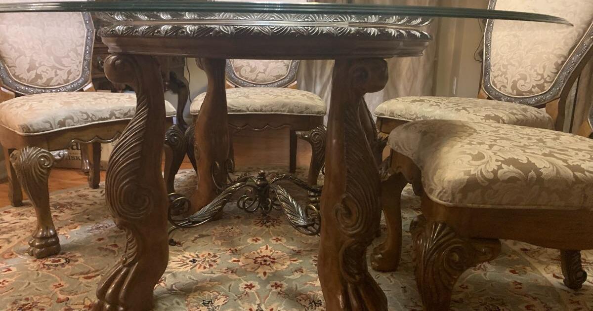 Dinner table with 4 chairs for 295 in Apex, NC For Sale & Free