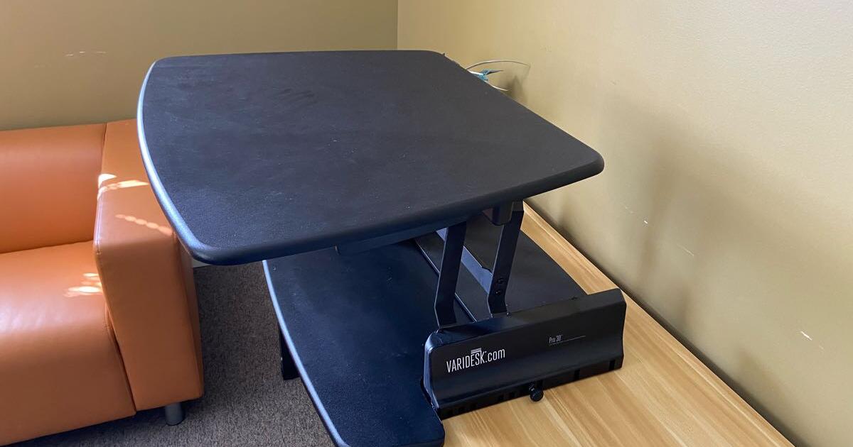 Varidesk 30 inch model for 50 in Media, PA For Sale & Free — Nextdoor
