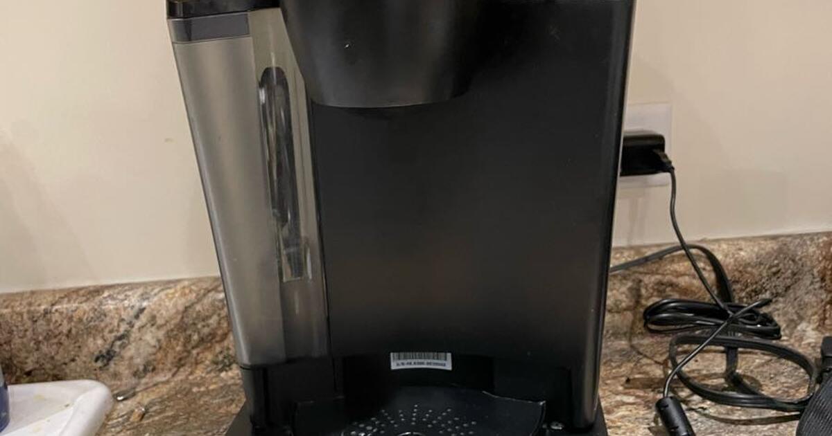 Keurig coffee machine! Works perfectly! Like new! for 50 in Rolling