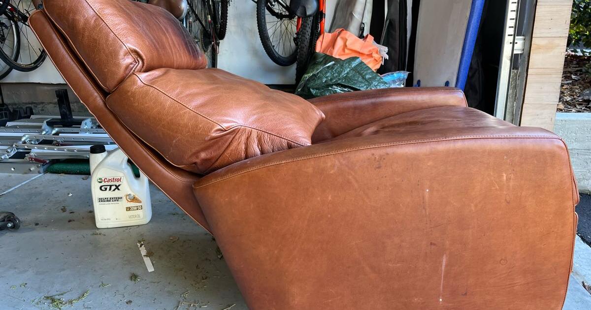 Leather Recliner Chair for Free in Lafayette, CA For Sale & Free