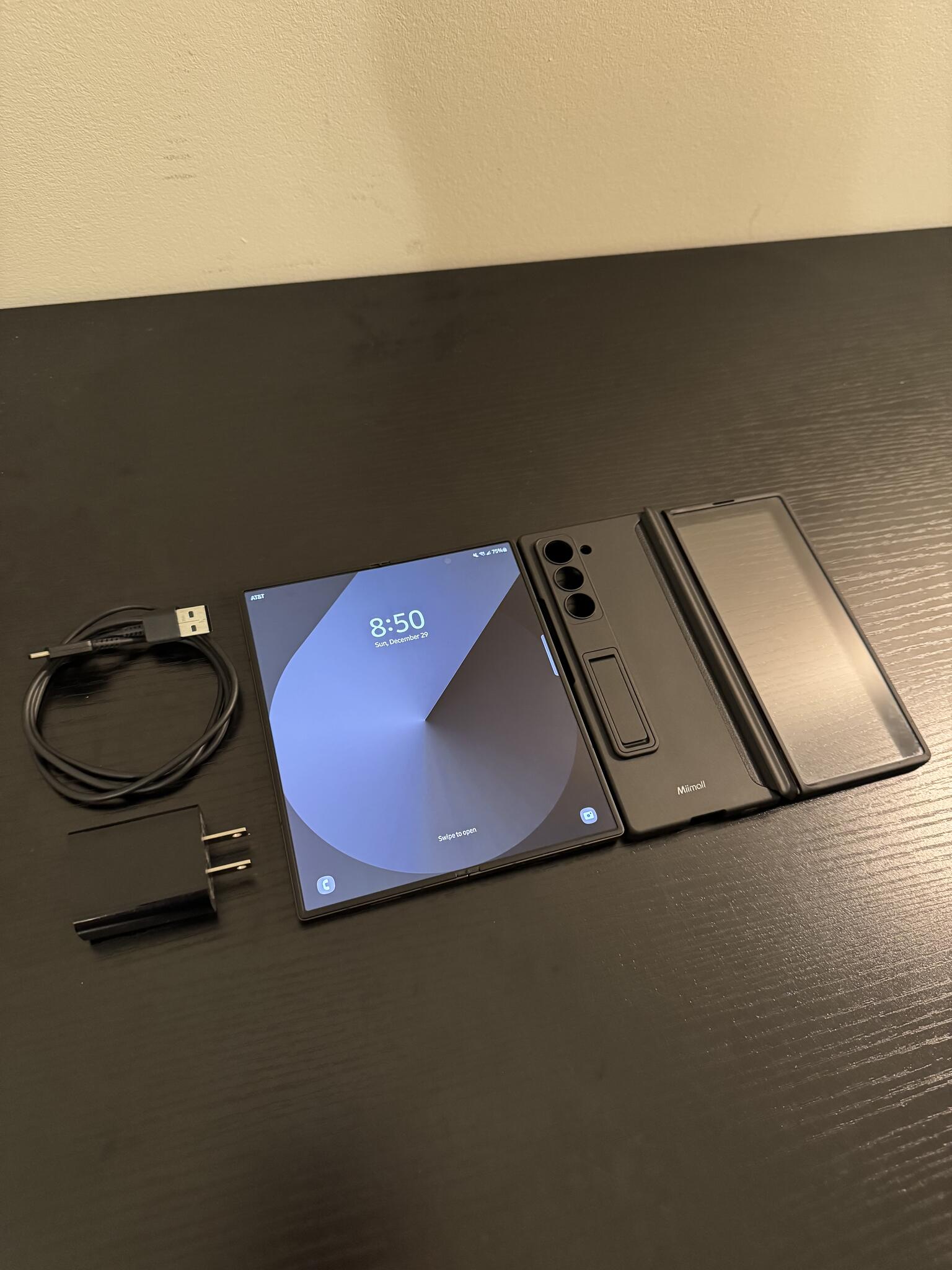 Unlocked Samsung Z Fold 6 With Accessories