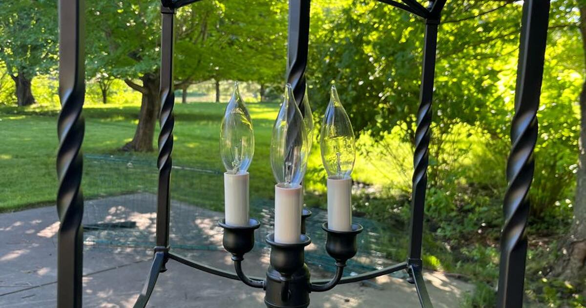 Ballard design carriage house 4 light chandelier for 80 in