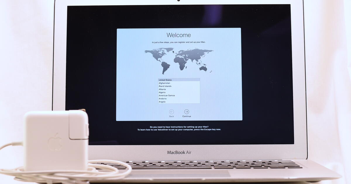 MacBook Air (11 pouces, mi-2011) - Ordinateurs