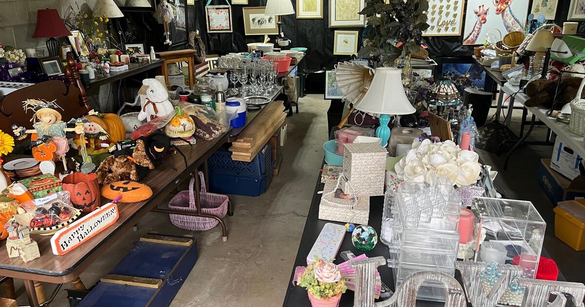 Garage Sale in for 1 in Hopkins, MN Finds — Nextdoor