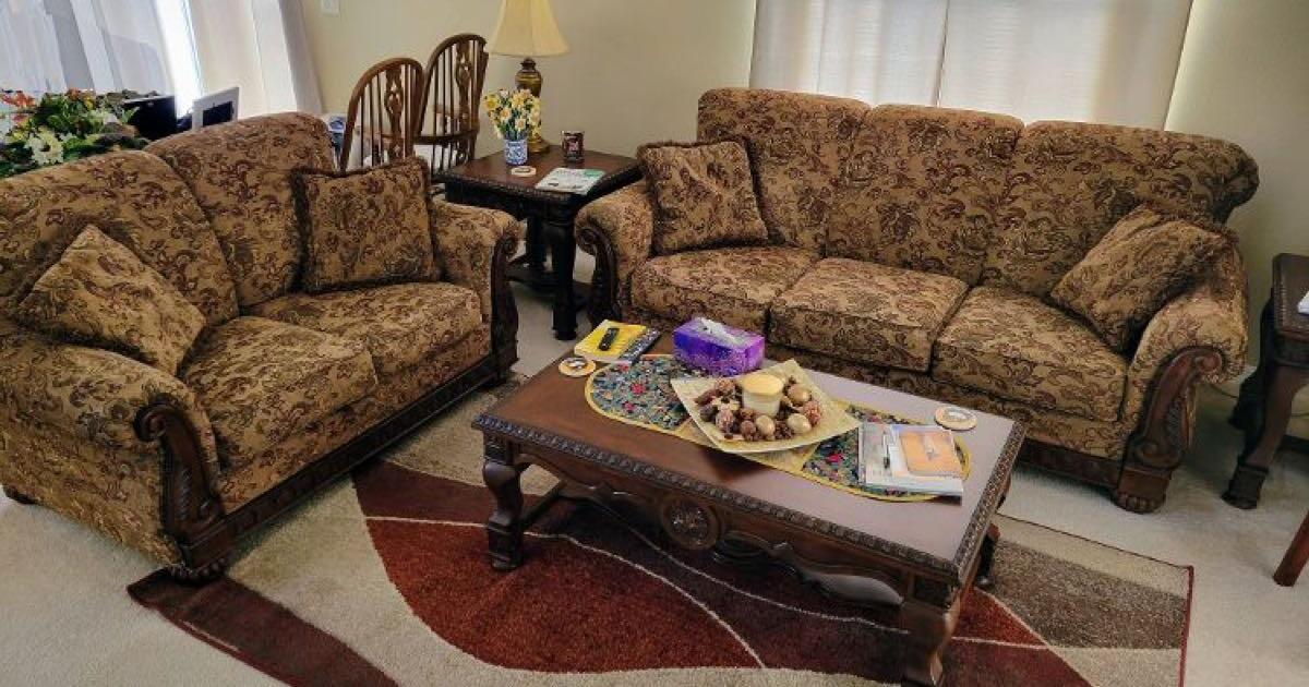 Sofa and matching loveseat for 220 in The Villages, FL Finds — Nextdoor