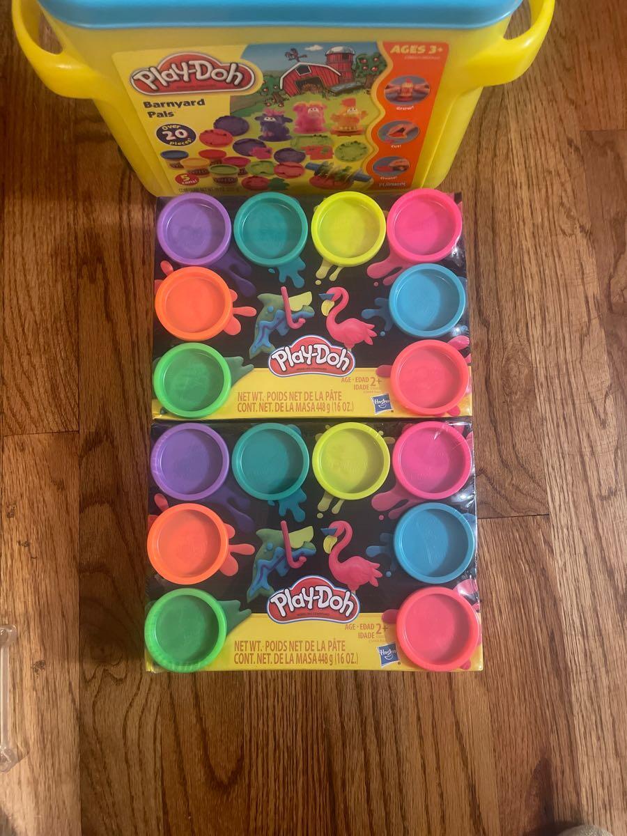 Play-Doh Toys. 2 unopened boxes of neon colors (Undersea Adventure