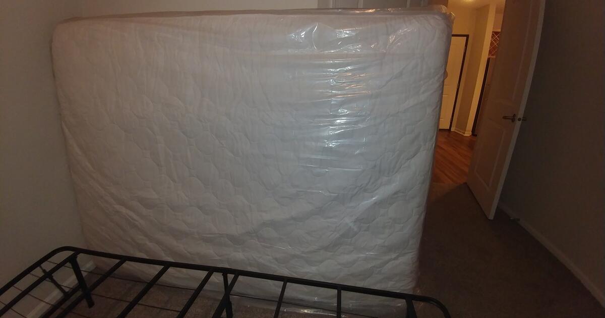 Brand New Original Mattress Factory Queen size Regency Sapphire Eurotop
