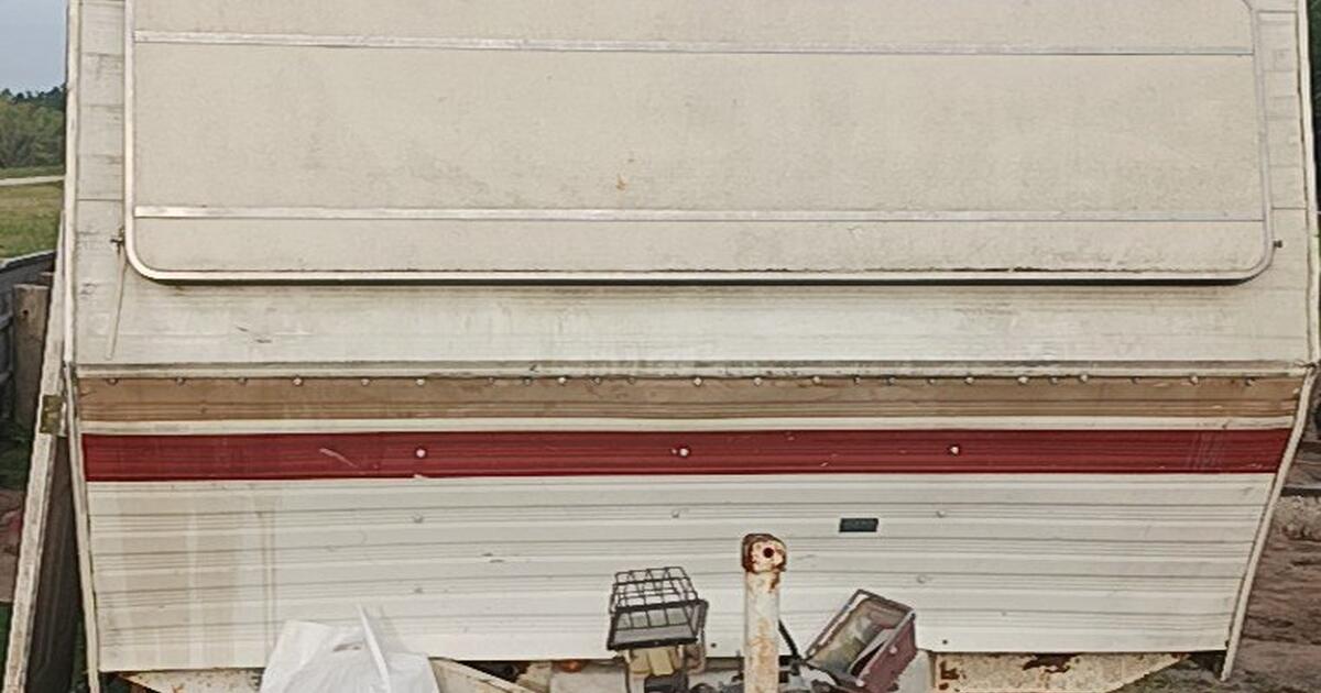 2 RV trailers to trade for reliable running vehicle for 700 in