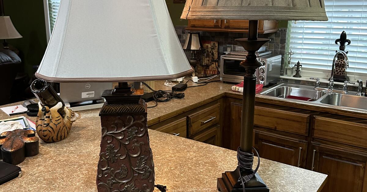 Buffet Lamps Like New Condition for 15 in Baton Rouge, LA For Sale