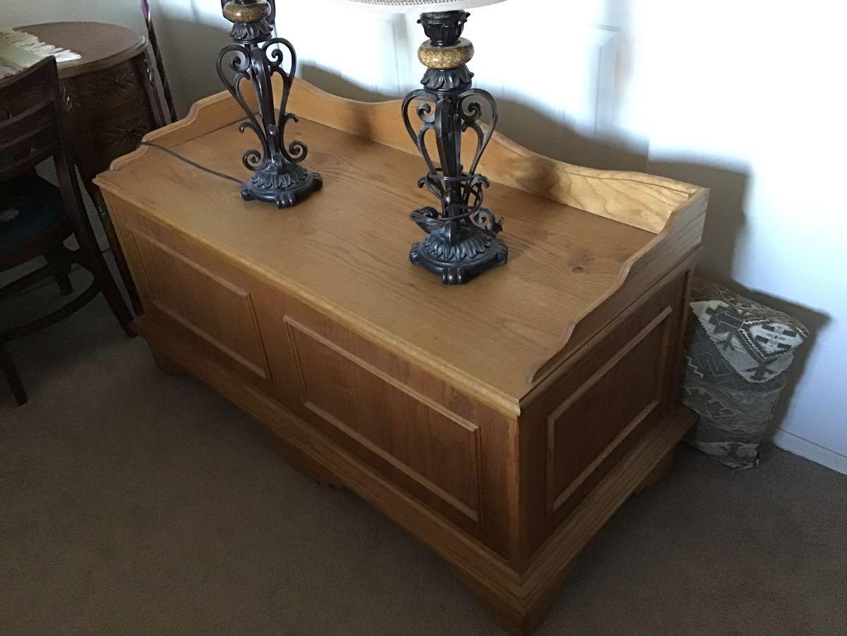 Used Lamp Storage Wooden Storage Chest with Lamps for Free in Yuma, AZ | For Sale & Free ...