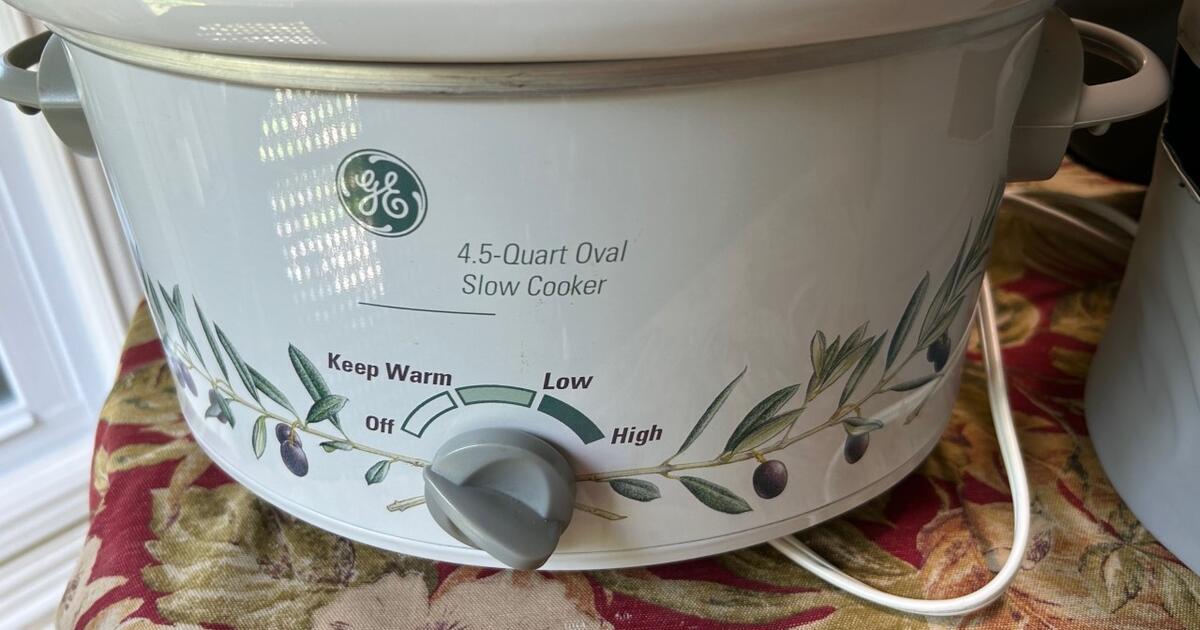 GE 4.5 Quart Oval Slow Cooker for 30 in Austin, TX For Sale & Free