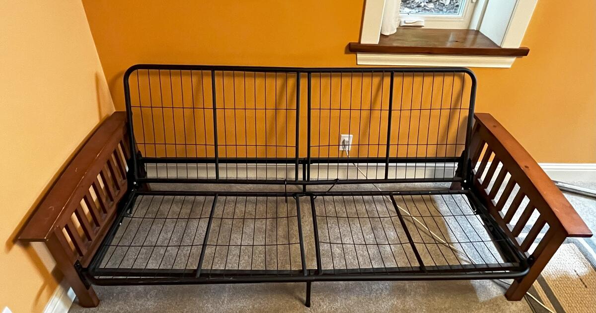 UPDATE! Futon frame and mattress for Free in Portland, OR For Sale