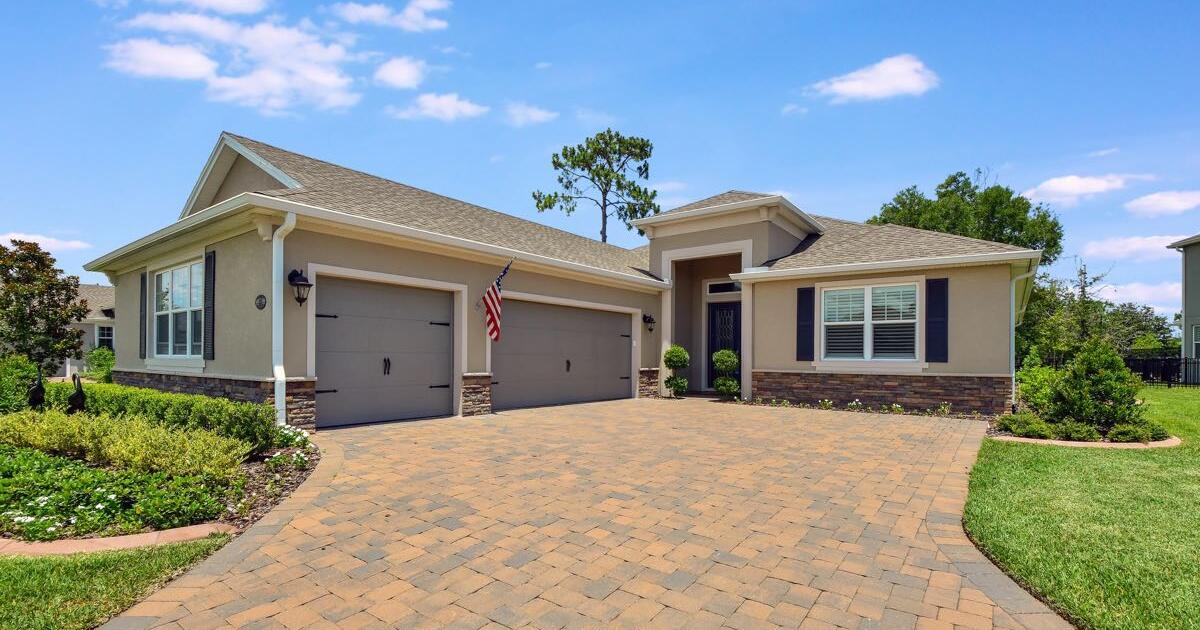 Victoria Gardens Home for sale for 749900 in Deland, FL For Sale