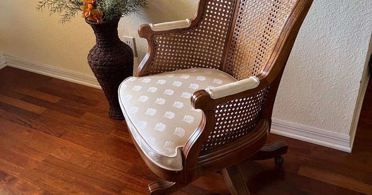 Desk Chair for 125 in Ocala, FL Finds — Nextdoor