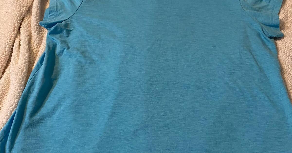 Women’s shirt for $5 in Greer, SC | For Sale & Free — Nextdoor