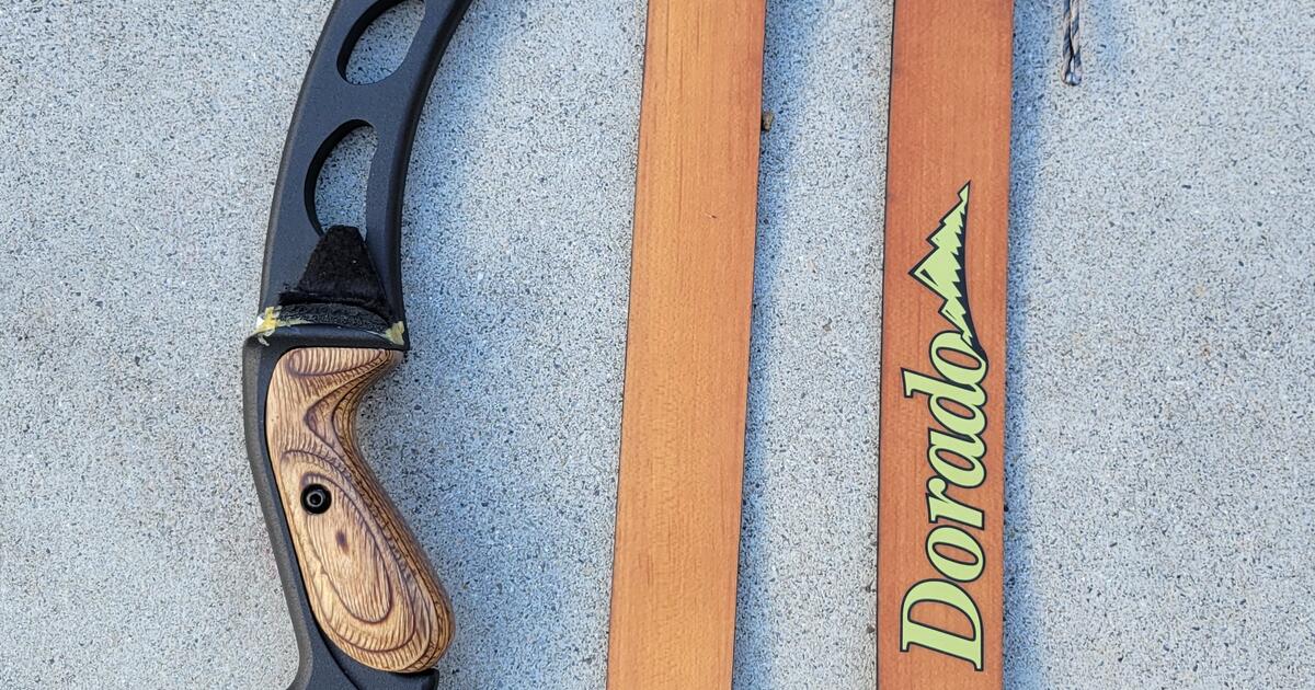 Hoyt Dorado Recurve Bow (45 lb Draw Weight) for 400 in Mountain View