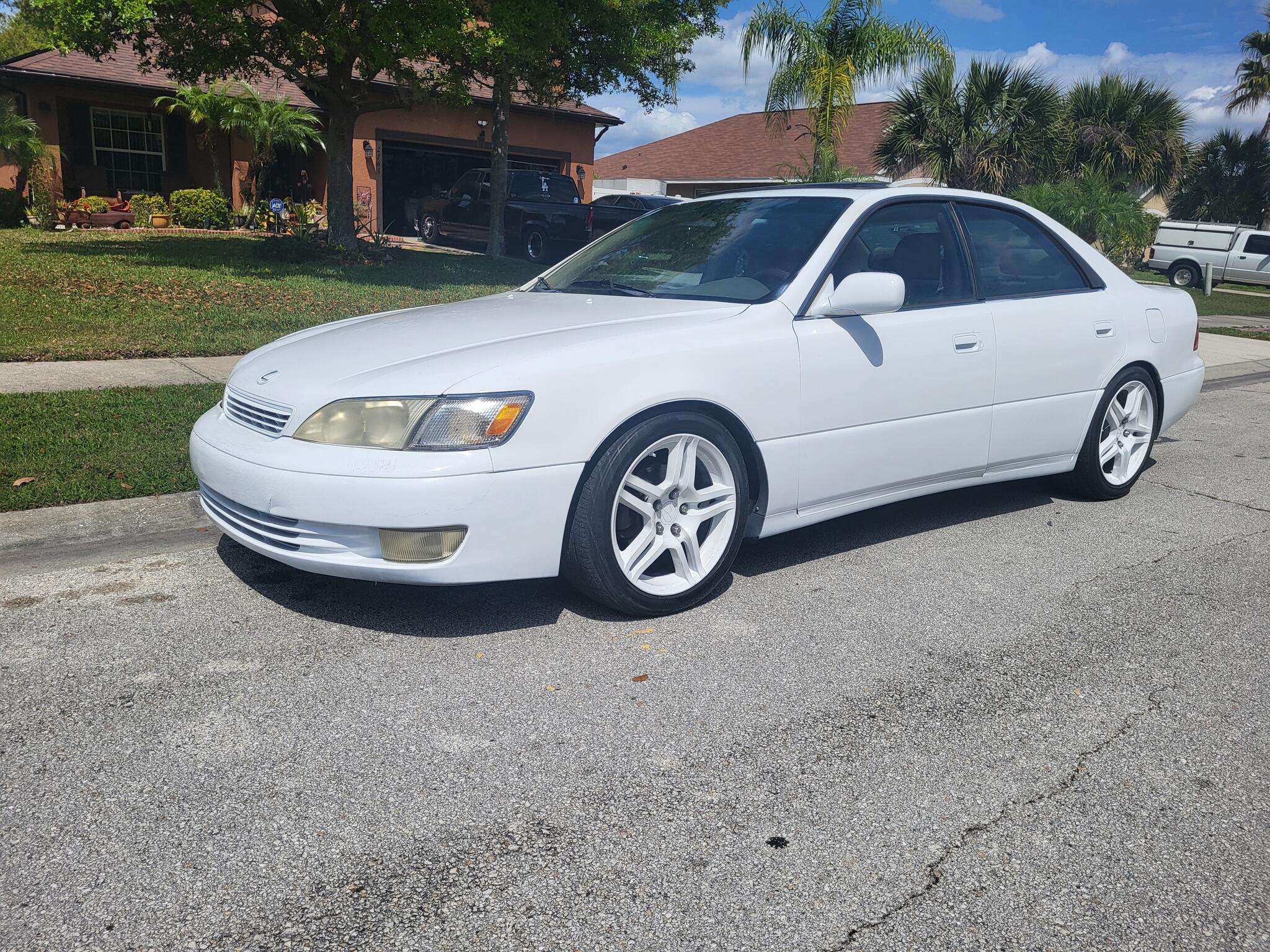 98 Lexus ES300 for $2400 in Kissimmee, FL | For Sale & Free — Nextdoor