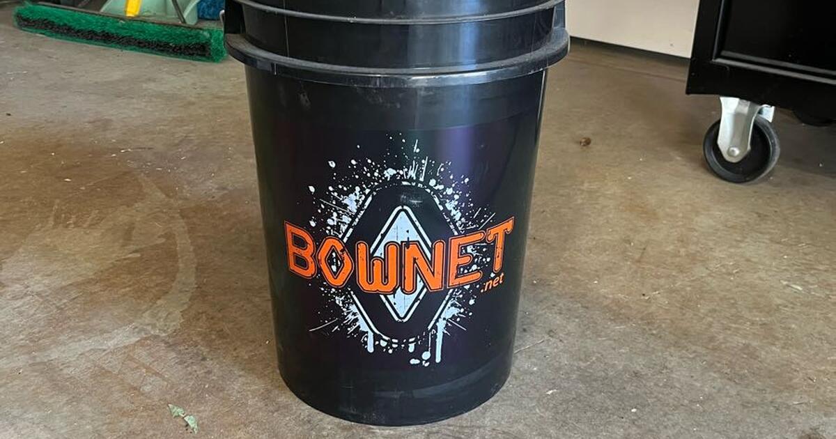 Bucket of Wiffle Balls for 20 in Rancho Cordova, CA Finds — Nextdoor