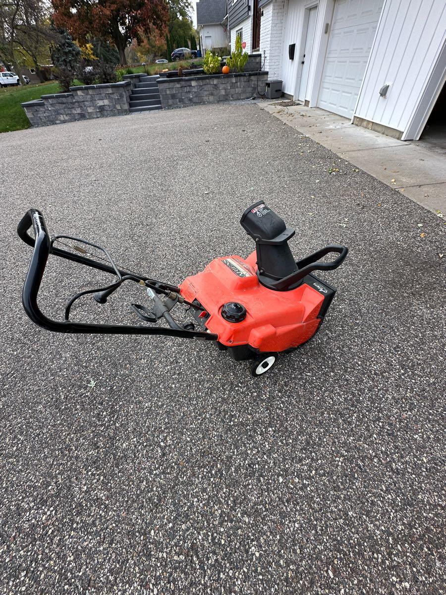 Ariens SS522 snowblower for 50 in Edina, MN For Sale & Free — Nextdoor