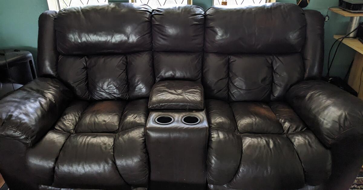 Couches, Free for Free in Spring, TX For Sale & Free — Nextdoor