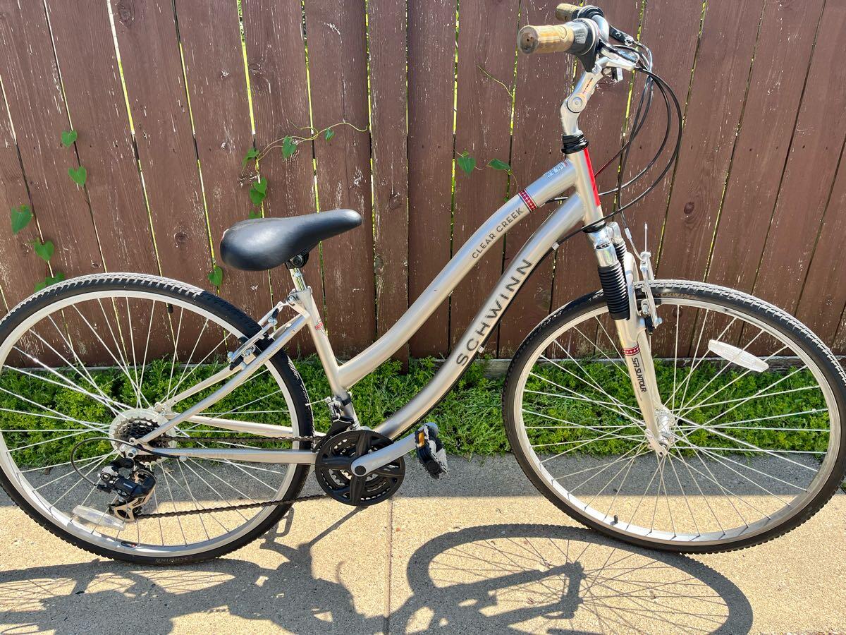 Schwinn Clear Creek Bicycle For $115 In Skokie, IL | For Sale & Free   Nextdoor