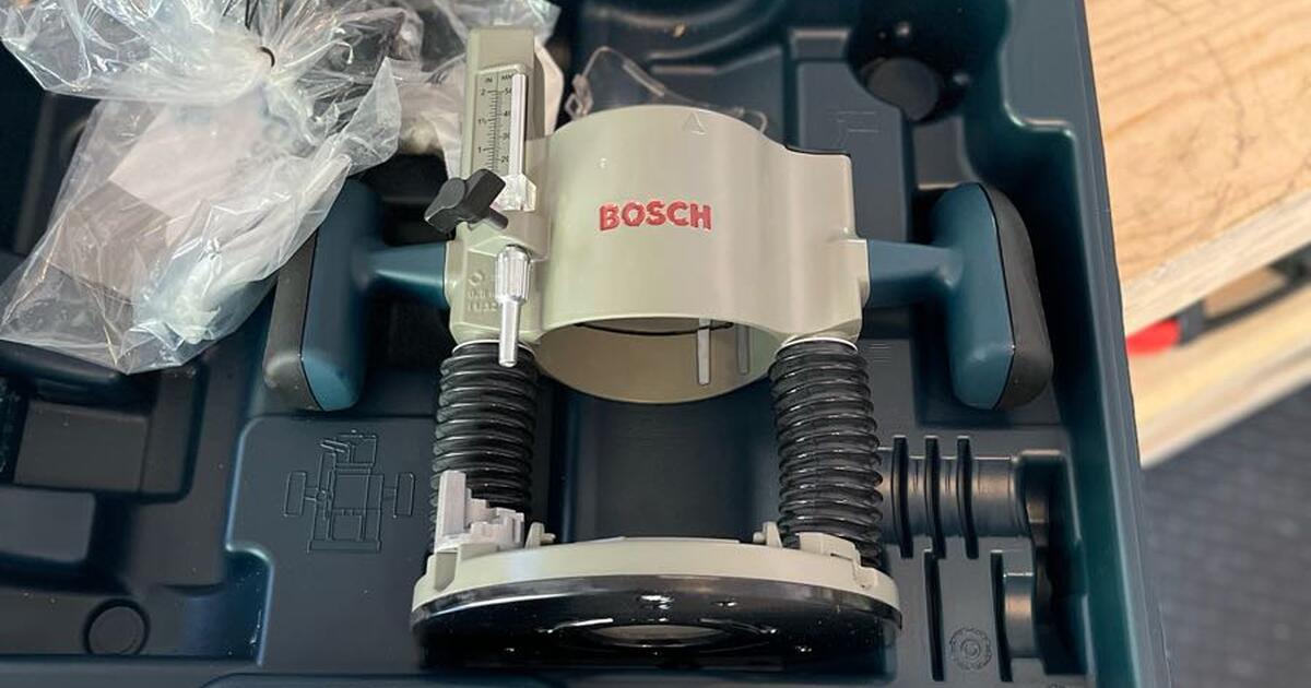 Bosch Router ,table and bits. for 400 in Cary, NC Finds — Nextdoor