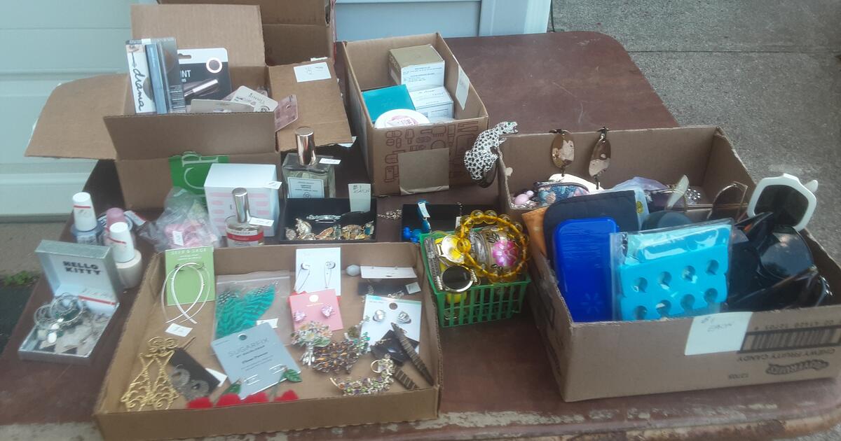 Tag sale Friday and Saturday 9 to 4 in Wolcott, CT Finds — Nextdoor