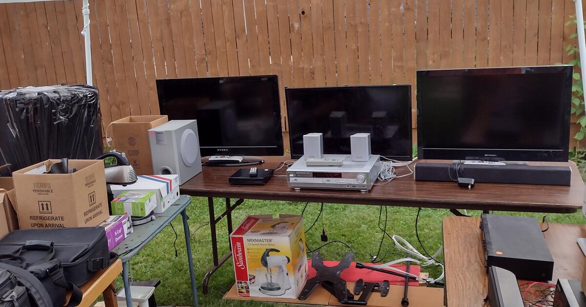 Free Yard Sale Leftovers for Free in Racine, WI For Sale & Free