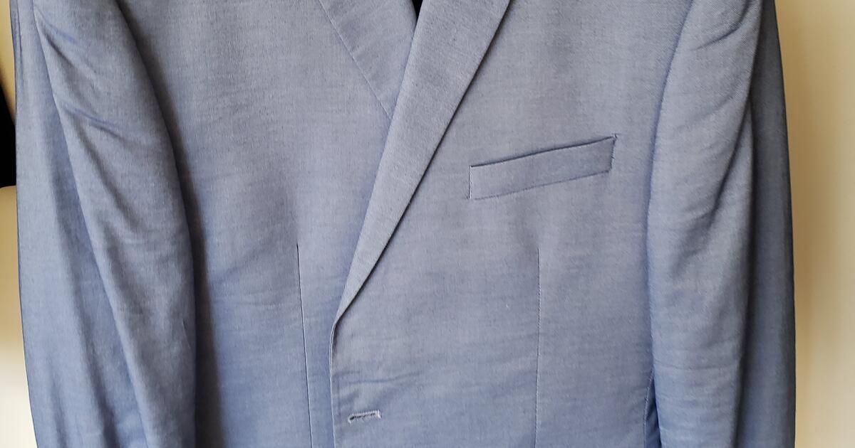 Van Heusen 46R mens suit coat for 10 in Minneapolis, MN Finds — Nextdoor