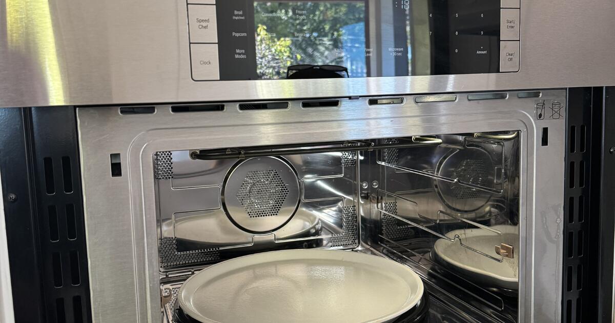 Bosch 800 Series Speed Oven 27” Stainless Steel for 1900 in Gilroy, CA