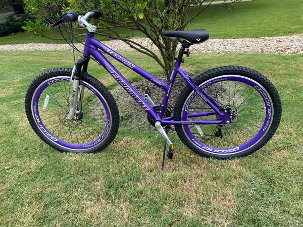 Ozone 500 Women s Fragment 26in 21 Speed Mountain Bike Purple For