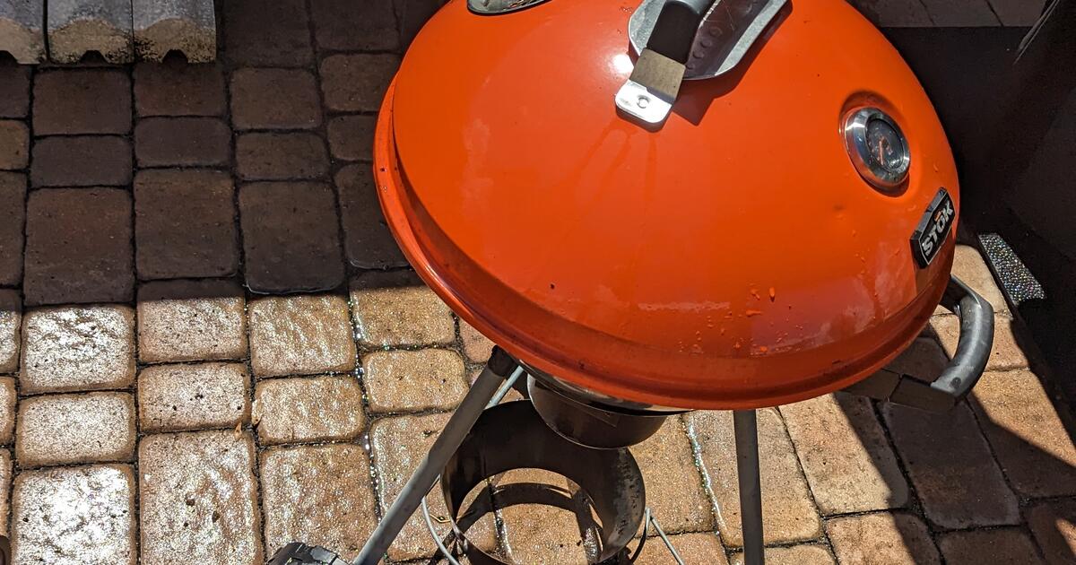 STOK CHARCOAL GRILL for 45 in Tavares, FL For Sale & Free — Nextdoor