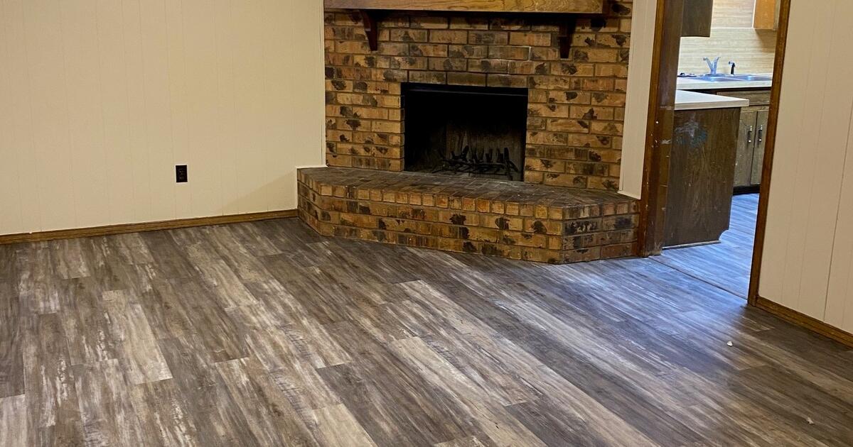 3 Bedroom/2 Bath Duplex for Rent in Hurst, Texas. for 1800 in North