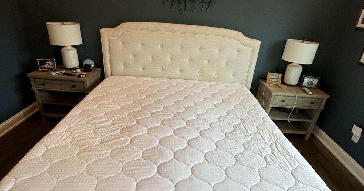 TempurPedic Cloud Supreme King Mattress for 210 in Loudon, TN For