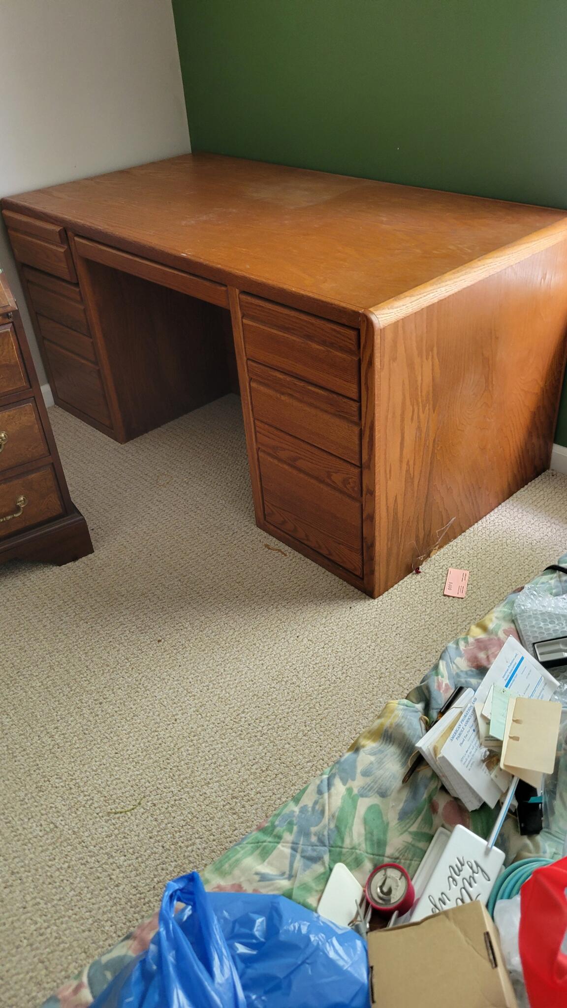 Oak Desk for Free in McCordsville, IN For Sale & Free — Nextdoor