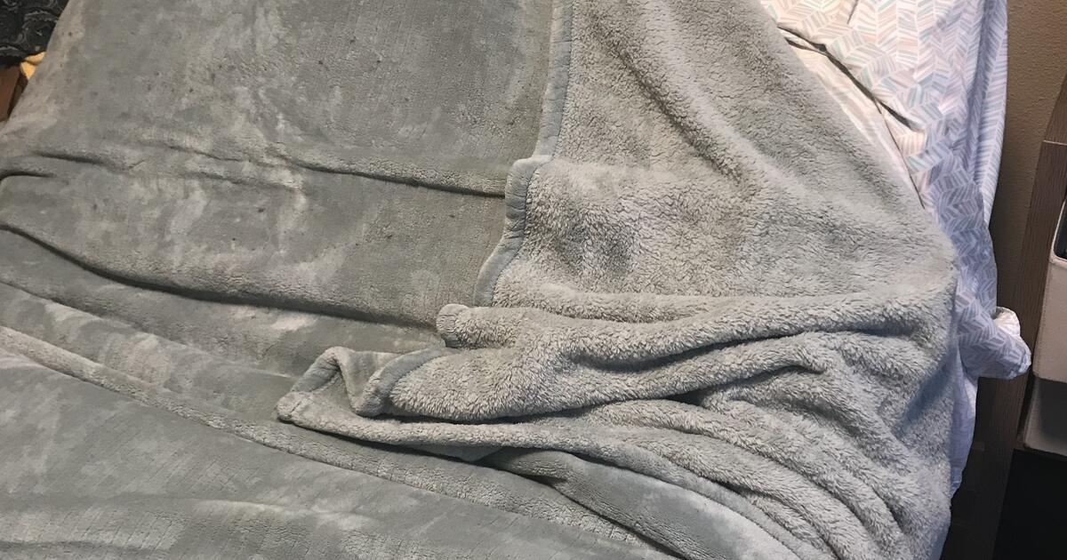 Sleep Number Adjustable Beds for 150 in Salinas, CA For Sale & Free