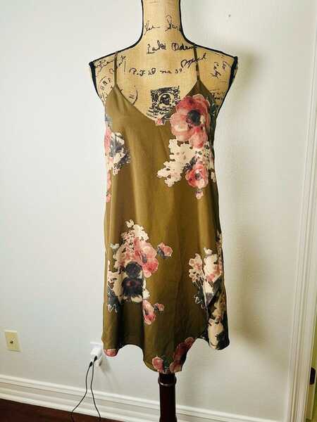 Intimately Free People Cascades Dress Strappy Slip Dress Olive Green Size Small For $15 In Temecula, CA | For Sale & Free Nextdoor Intimately Free People Cascades Dress Strappy Slip Dress Olive Green Size Small For $15 In Temecula, CA | For Sale & Free Nextdoor