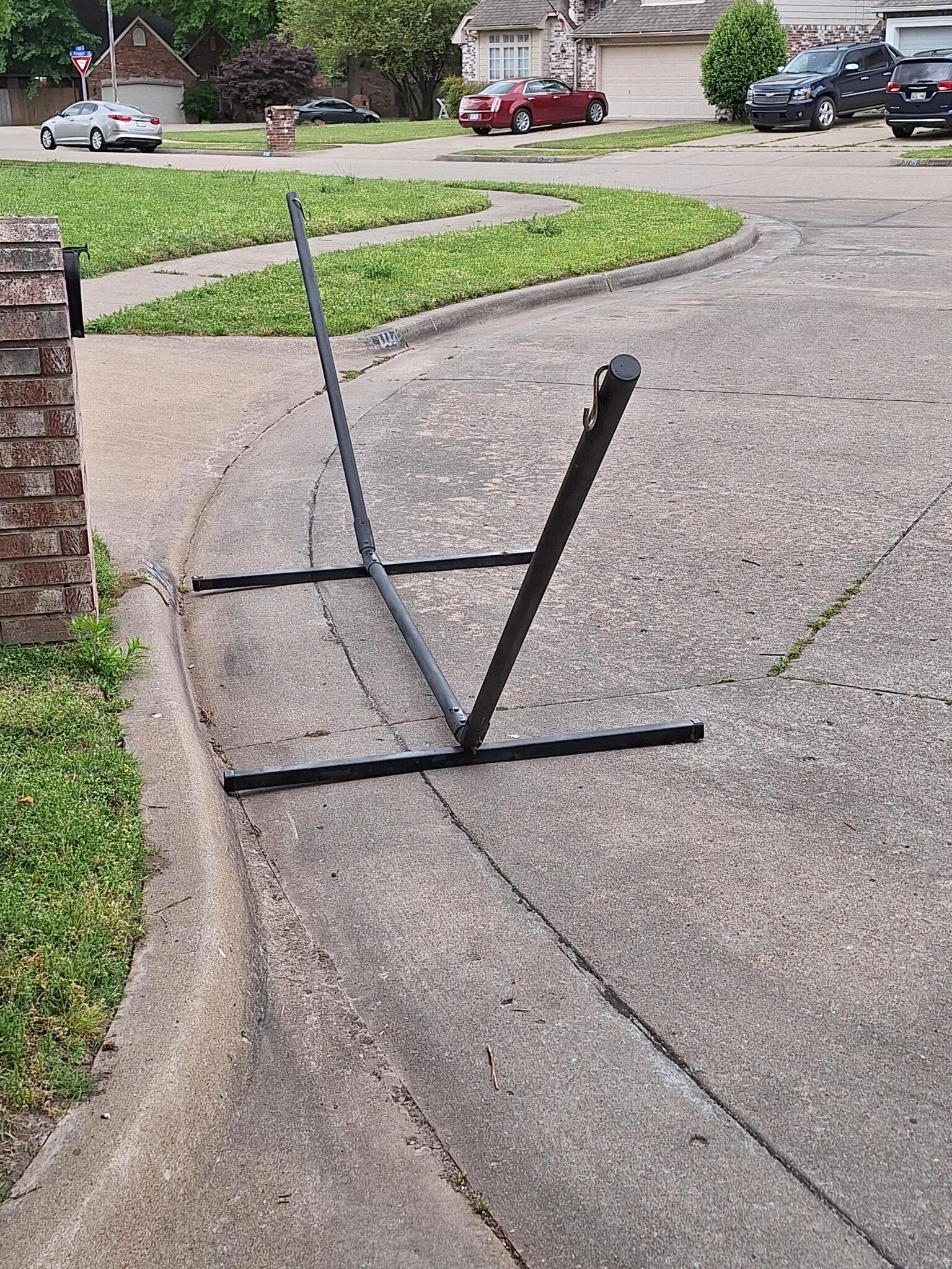 Glade Crossing, Broken Arrow News, Crime, Lost Pets, Free Stuff