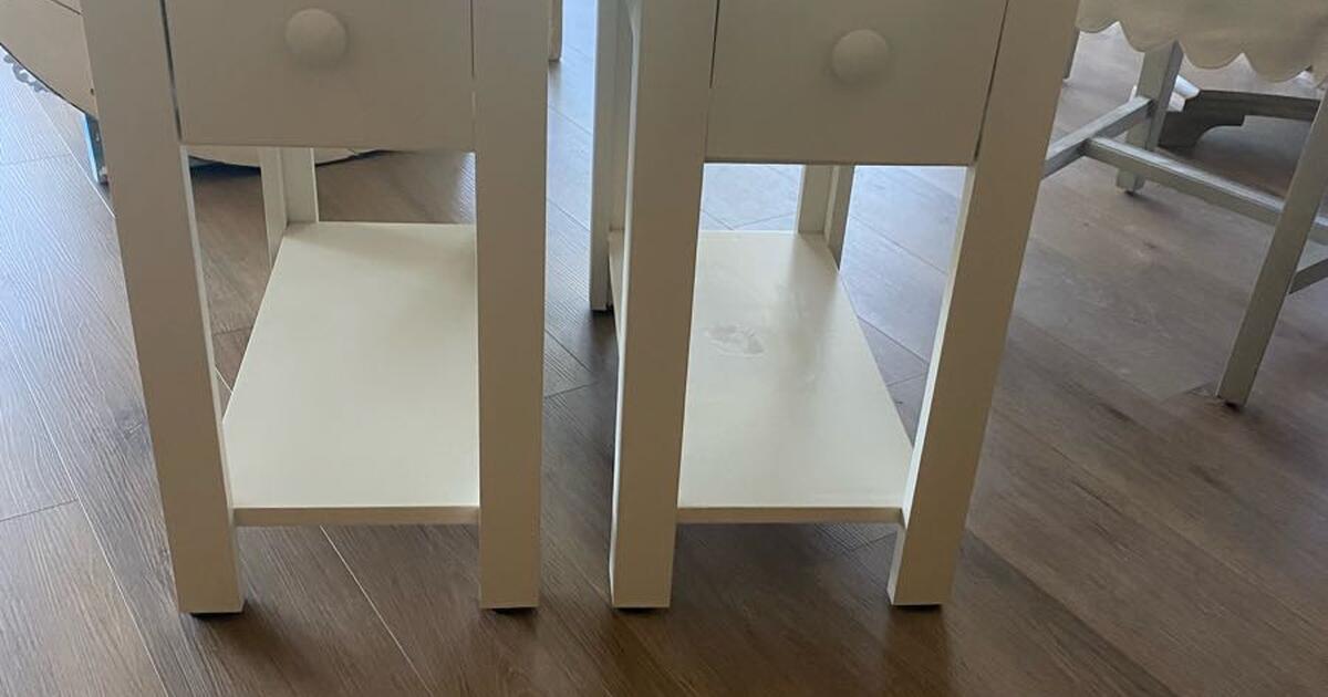 2 end tables pick up only for 30 in Wildwood, FL Finds — Nextdoor