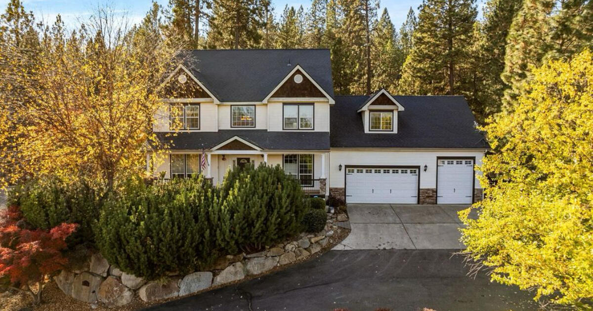 Ponderosa Home For Sale! for 650000 in Spokane Valley, WA For Sale