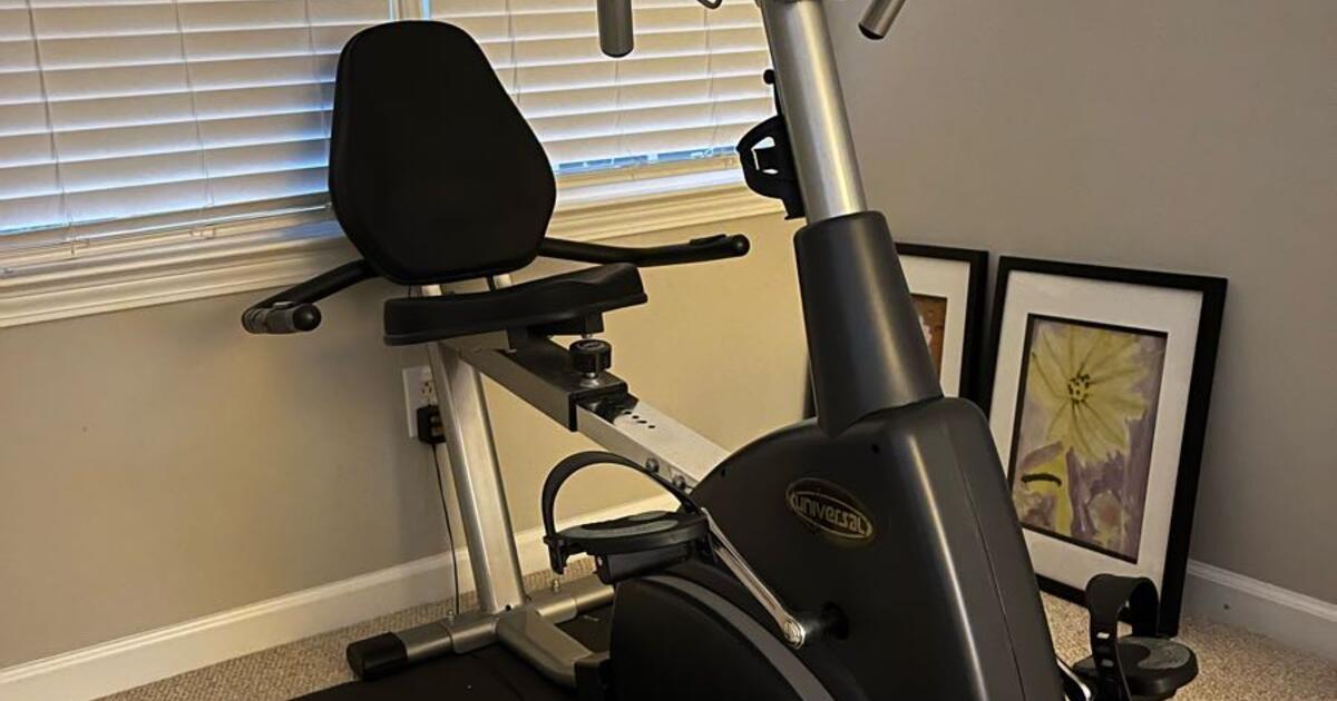 universal fitness recumbent bike