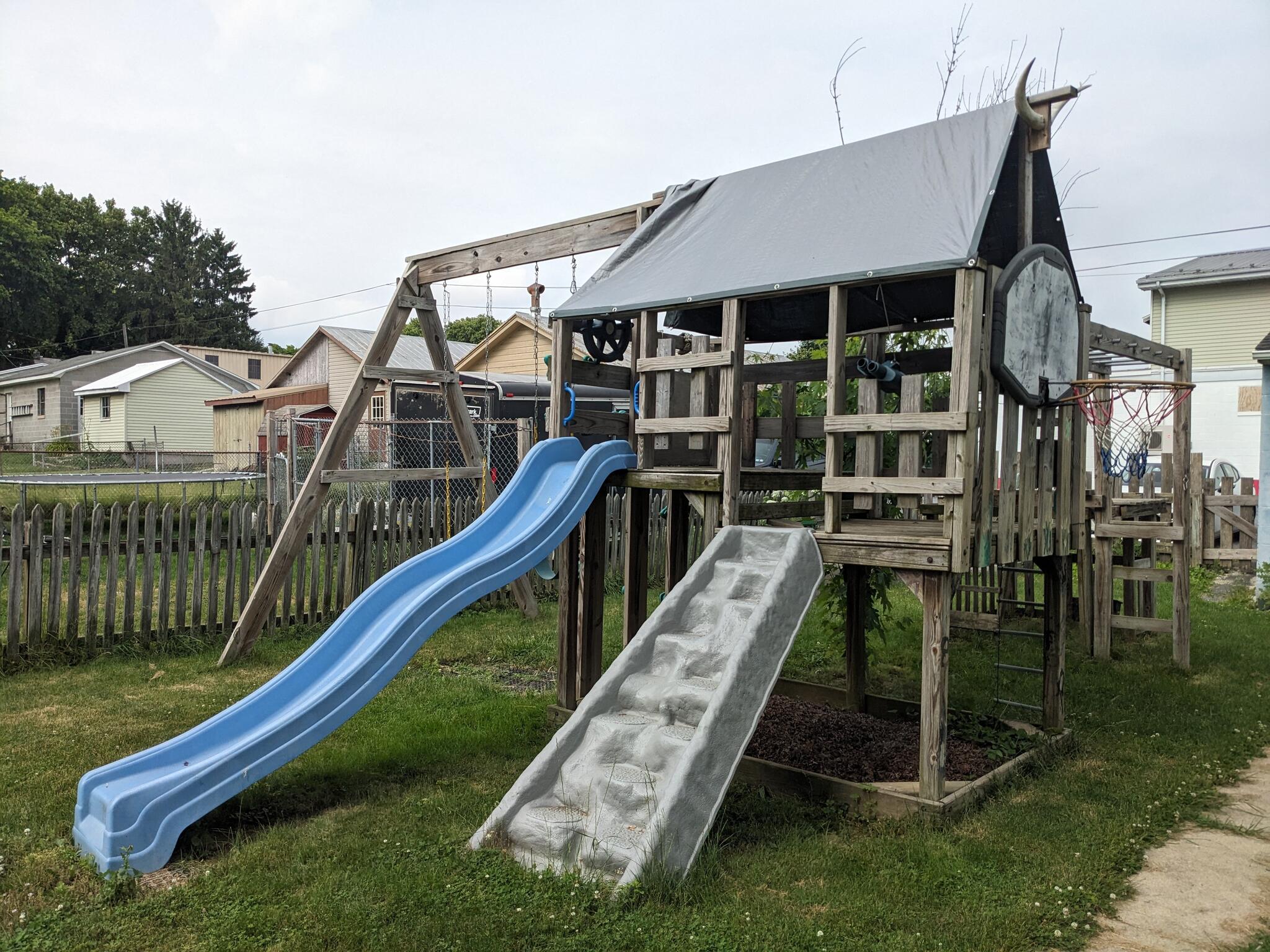 Swing Set for 100 in Myerstown, PA For Sale & Free — Nextdoor