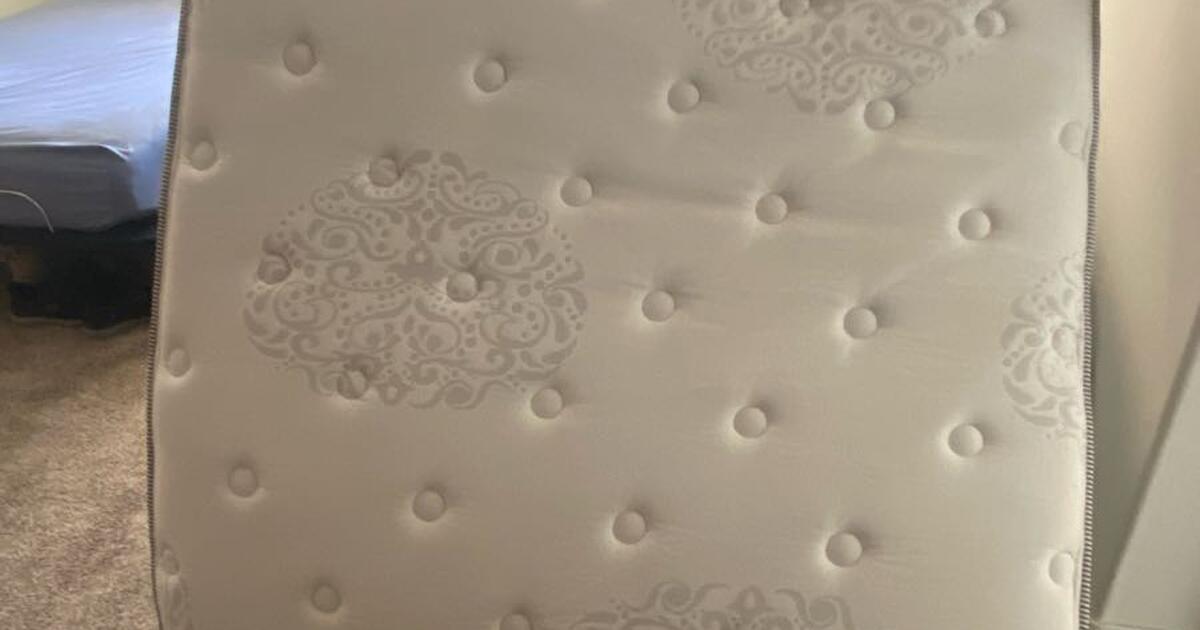 FREE Full size Hybrid Mattress for Free in Prescott Valley, AZ For