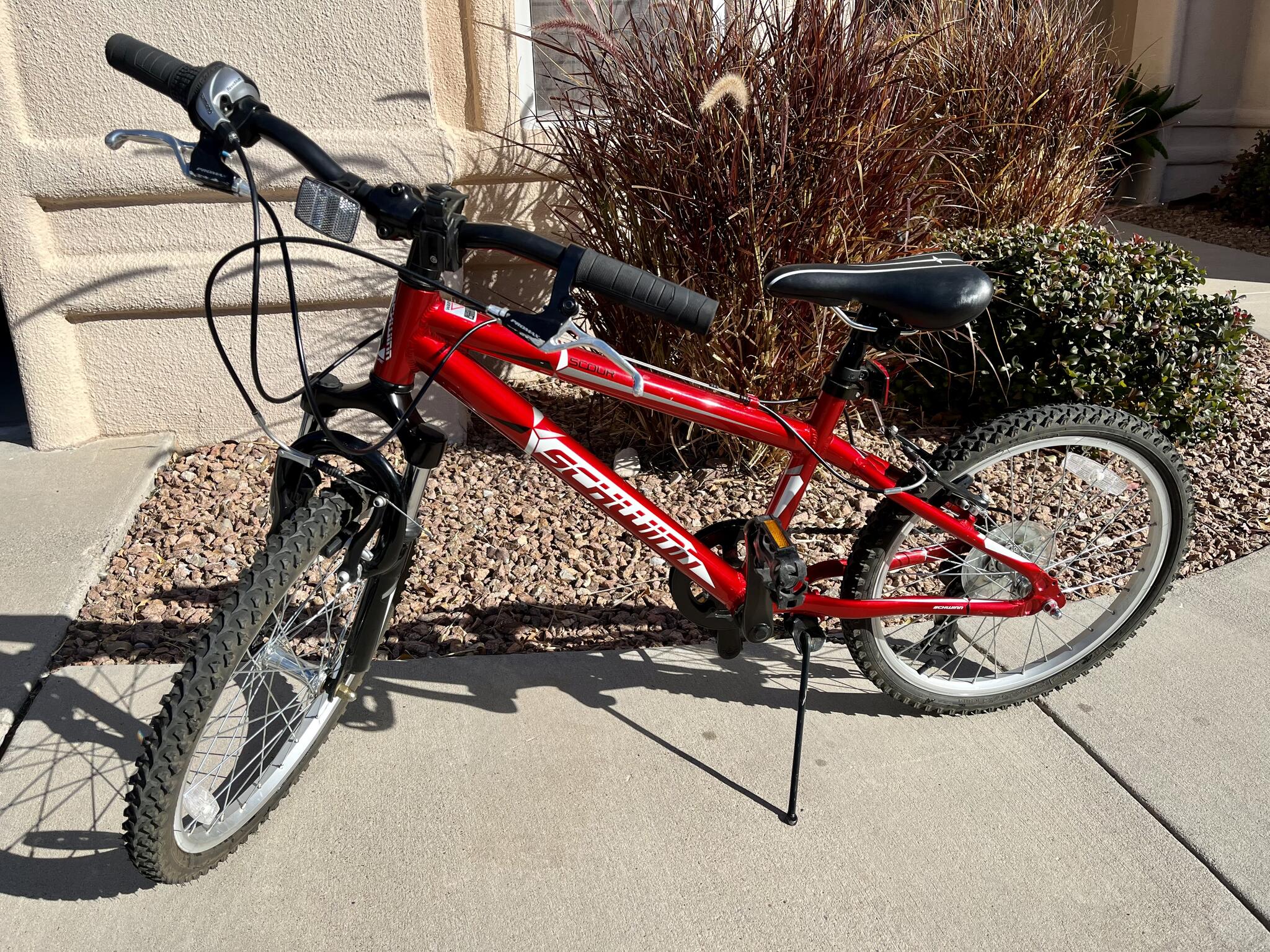 Schwinn thrasher best sale mountain bike