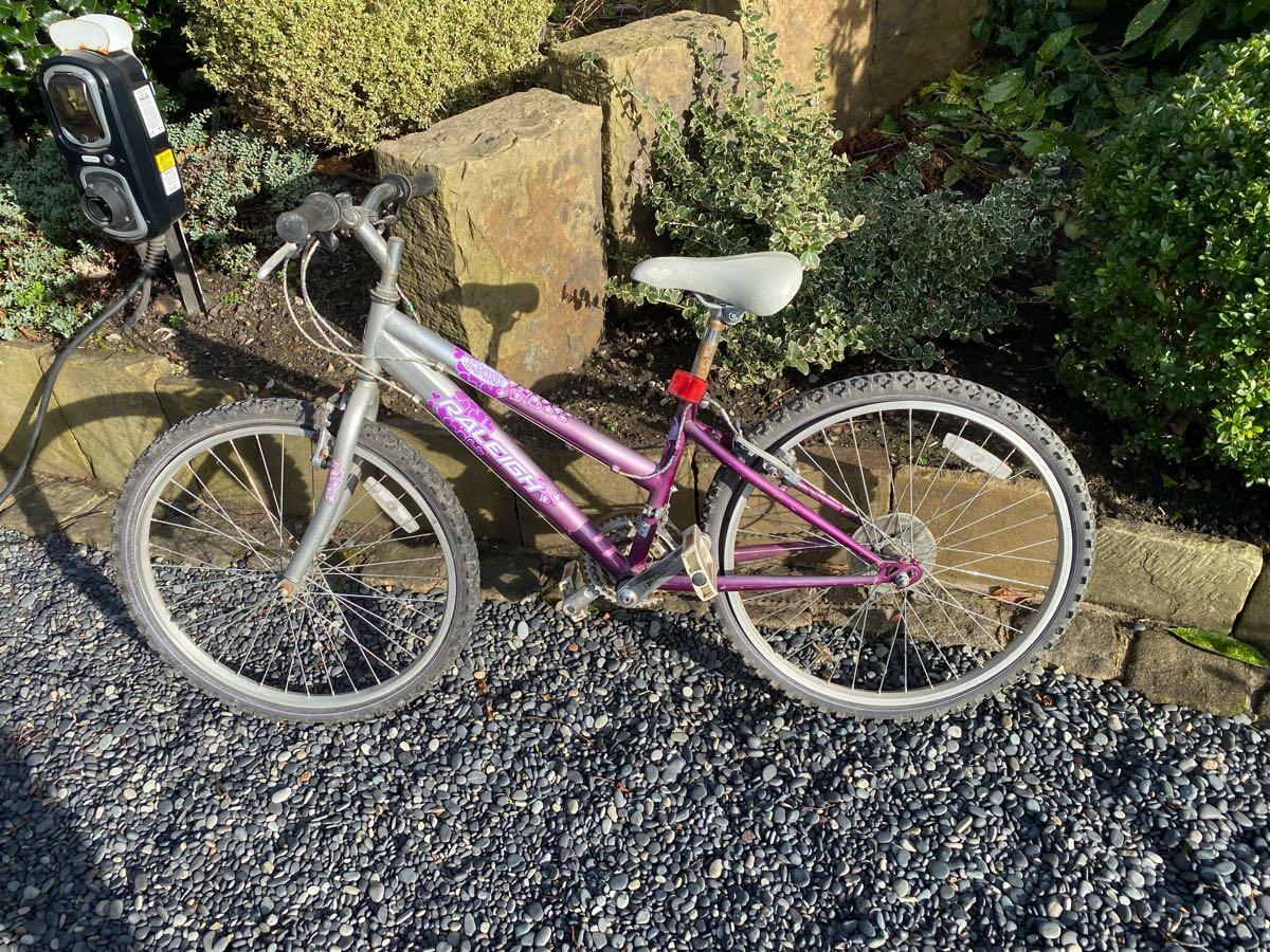 Girls bike for Free in Manchester 