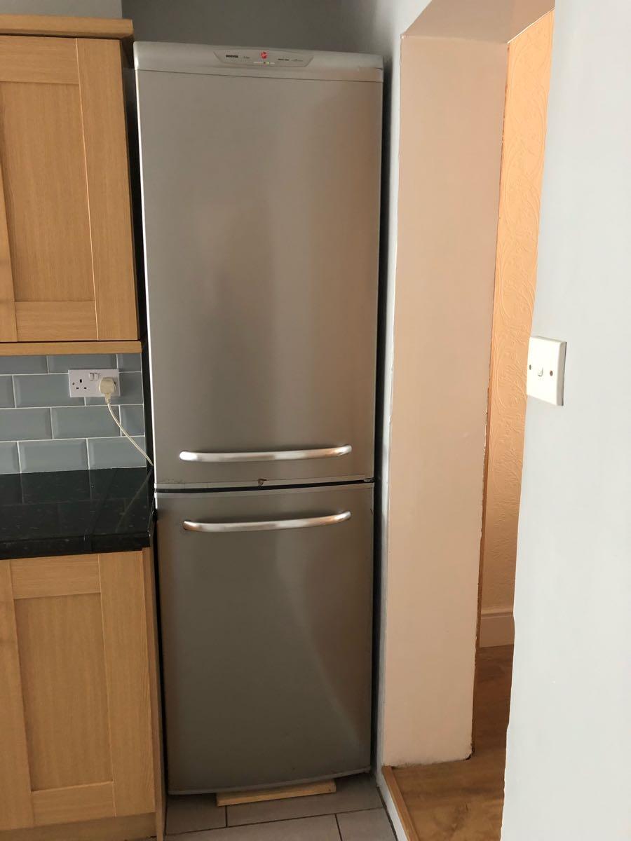 hoover a class nextra fridge freezer