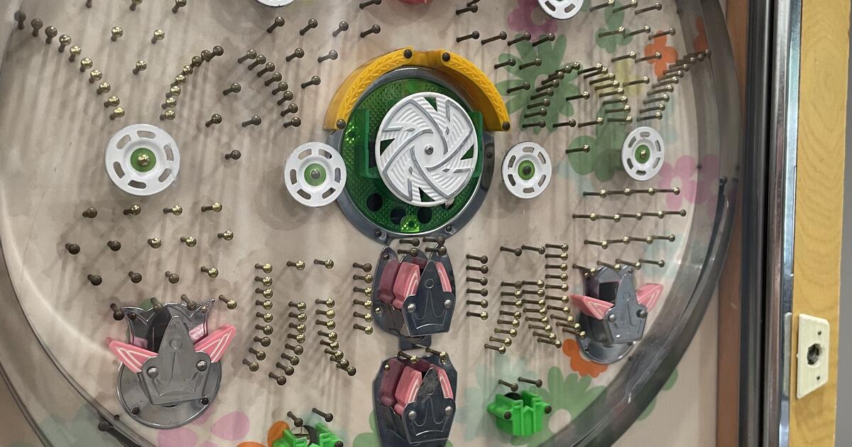Nishijin Vintage Pachinko Pinball Machine for 185 in Lexington, KY
